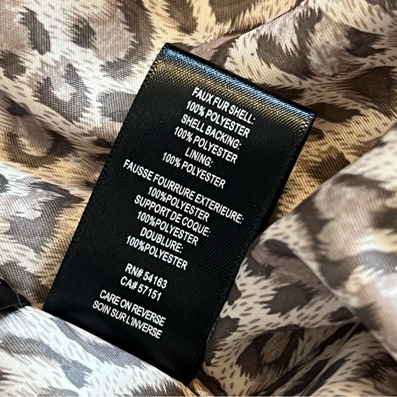 Kenneth Cole Ivy Long Line Faux Fur Teddy Coat - Size M (EUC) - Picture 11 of 11